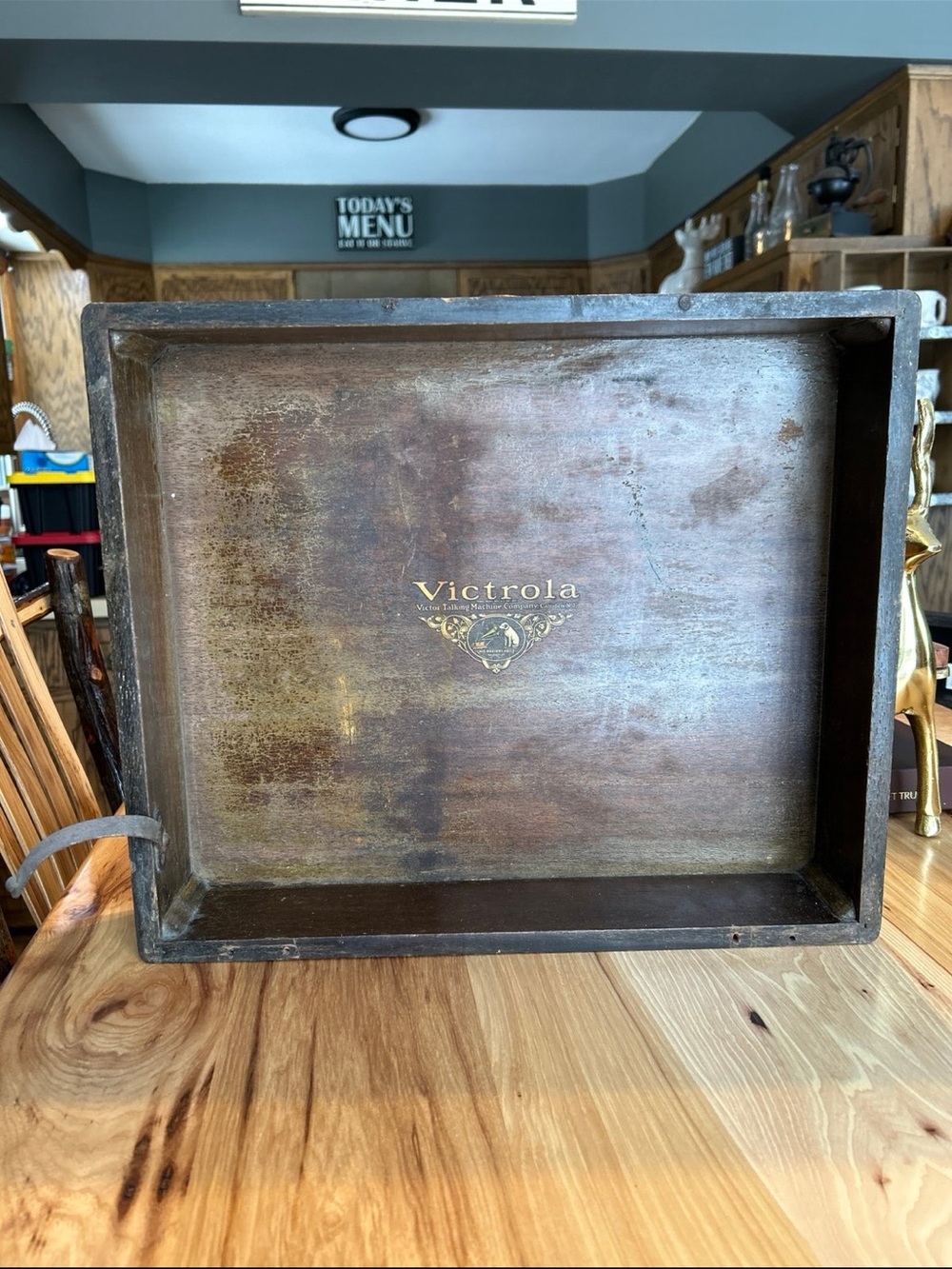Victrola Vintage old Wooden lid Crate Tray in Dark Brown
